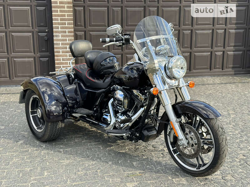 Мотоцикл Туризм Harley-Davidson FLRT 2016 в Сумах