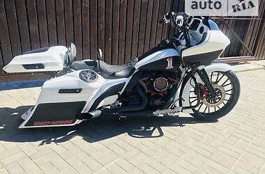 Мотоцикл Кастом Harley-Davidson Road Glide 2017 в 