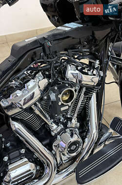 Мотоцикл Круизер Harley-Davidson Road Glide 2018 в 
