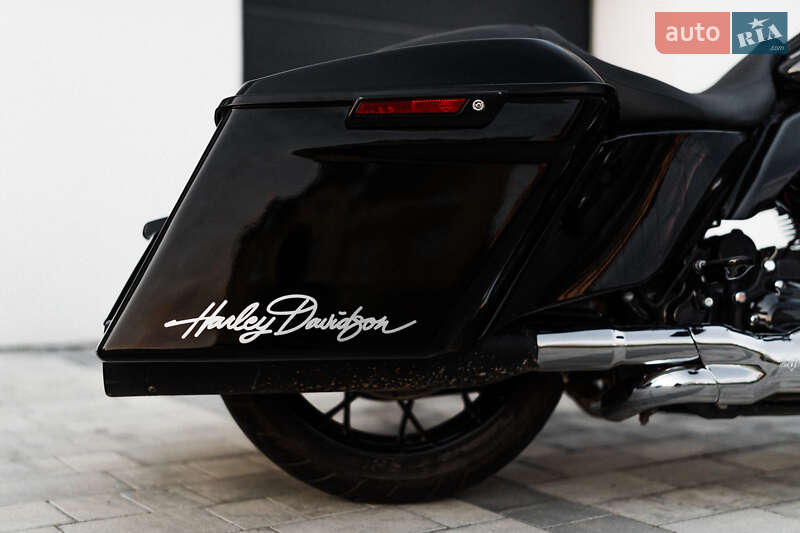 Боббер Harley-Davidson Road Glide 2021 в Ужгороде