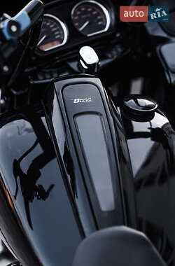 Боббер Harley-Davidson Road Glide 2021 в 