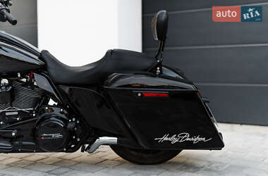 Боббер Harley-Davidson Road Glide 2021 в 