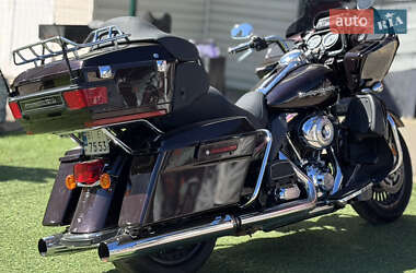 Мотоцикл Круизер Harley-Davidson Road Glide 2011 в 