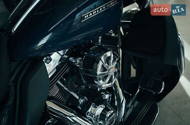 Мотоцикл Круізер Harley-Davidson Road Glide 2015 в 