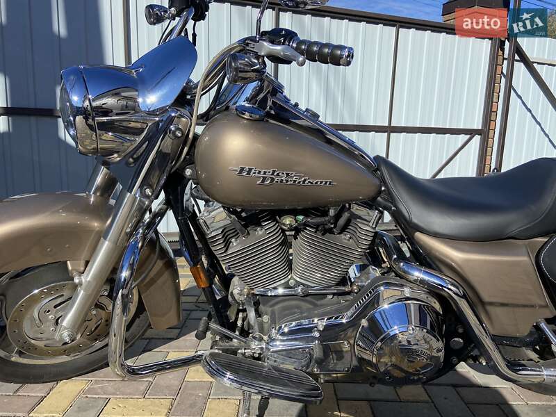 Мотоцикл Чоппер Harley-Davidson Road King 2005 в Гостомеле