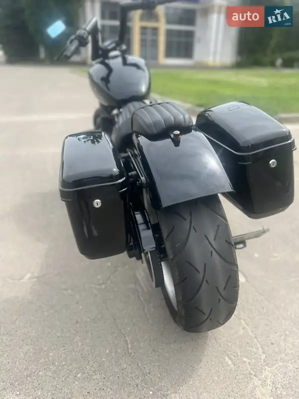 Боббер Harley-Davidson Street Bob 2019 в 
