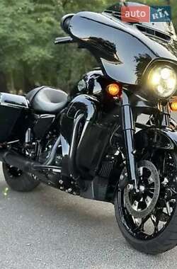 Мотоцикл Круизер Harley-Davidson Street Glide 2021 в 