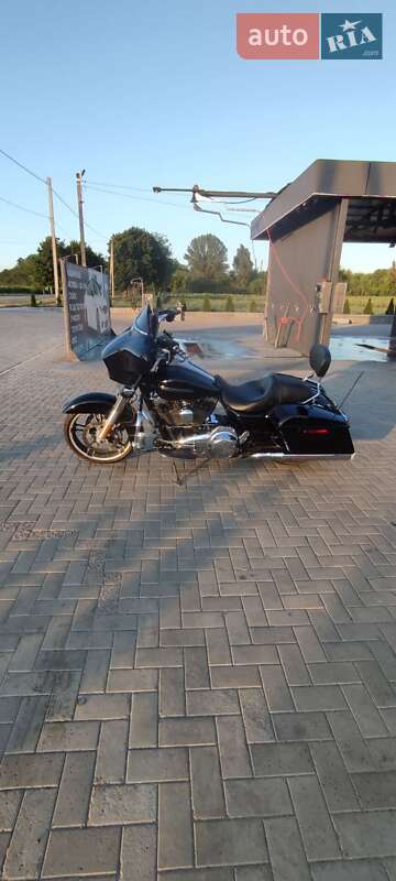 Мотоцикл Круізер Harley-Davidson Street Glide 2015 в Дніпрі