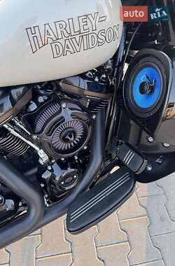 Мотоцикл Круизер Harley-Davidson Street Glide 2023 в 