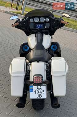 Мотоцикл Круизер Harley-Davidson Street Glide 2023 в 
