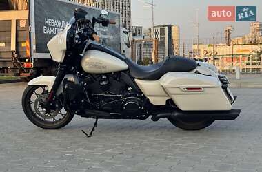 Мотоцикл Круизер Harley-Davidson Street Glide 2023 в 