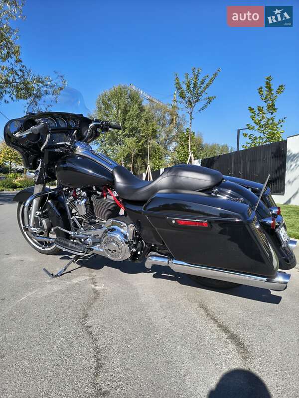 Мотоцикл Туризм Harley-Davidson Street Glide 2018 в Белой Церкви