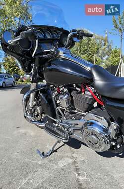 Мотоцикл Туризм Harley-Davidson Street Glide 2018 в 