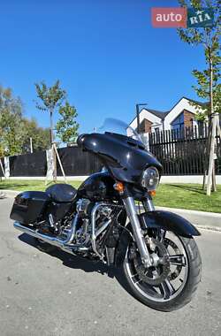 Мотоцикл Туризм Harley-Davidson Street Glide 2018 в 