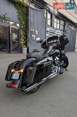 Мотоцикл Круизер Harley-Davidson Touring 2016 в 