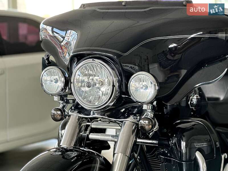Мотоцикл Многоцелевой (All-round) Harley-Davidson Tri Glide Ultra 2013 в Киеве
