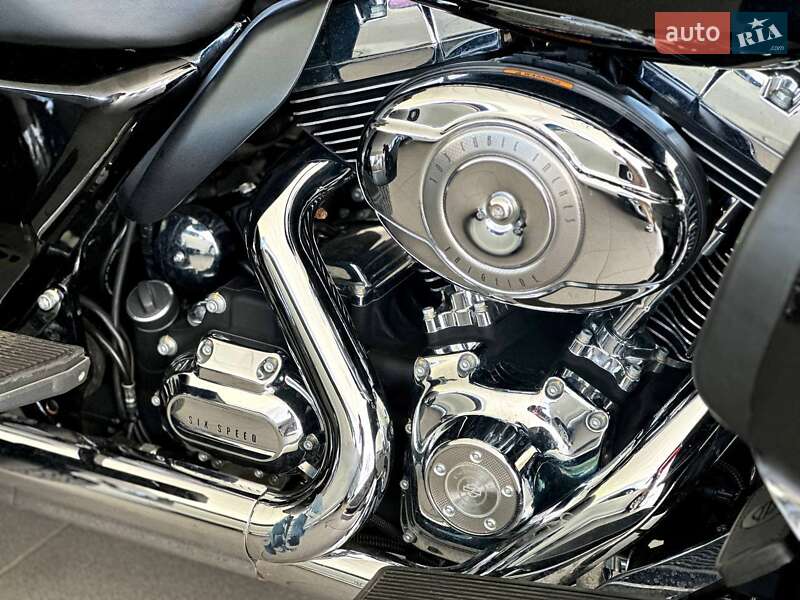Мотоцикл Многоцелевой (All-round) Harley-Davidson Tri Glide Ultra 2013 в Киеве
