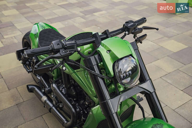 Мотоцикл Кастом Harley-Davidson V-Rod 2010 в Харькове