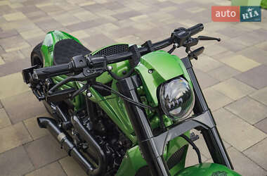 Мотоцикл Кастом Harley-Davidson V-Rod 2010 в 