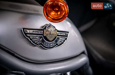 Мотоцикл Классик Harley-Davidson V-Rod 2003 в 