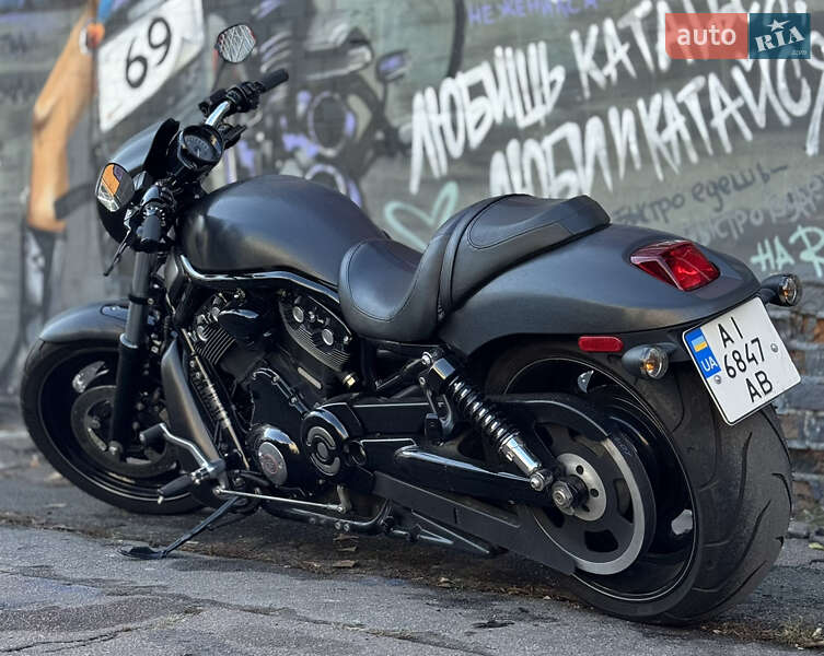 Мотоцикл Круизер Harley-Davidson V-Rod 2010 в Киеве фото 3 Мотоцикл Круизер Harley-Davidson V-Rod 2010 в Киеве
