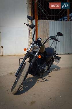 Мотоцикл Классик Harley-Davidson XL 883N 2016 в 