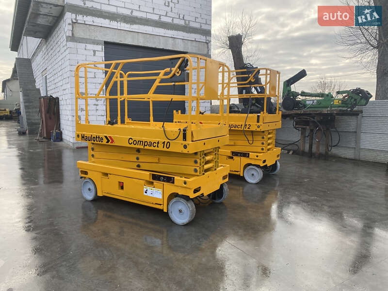Ножичний підйомник Haulotte Compact 12 2009 в Києві