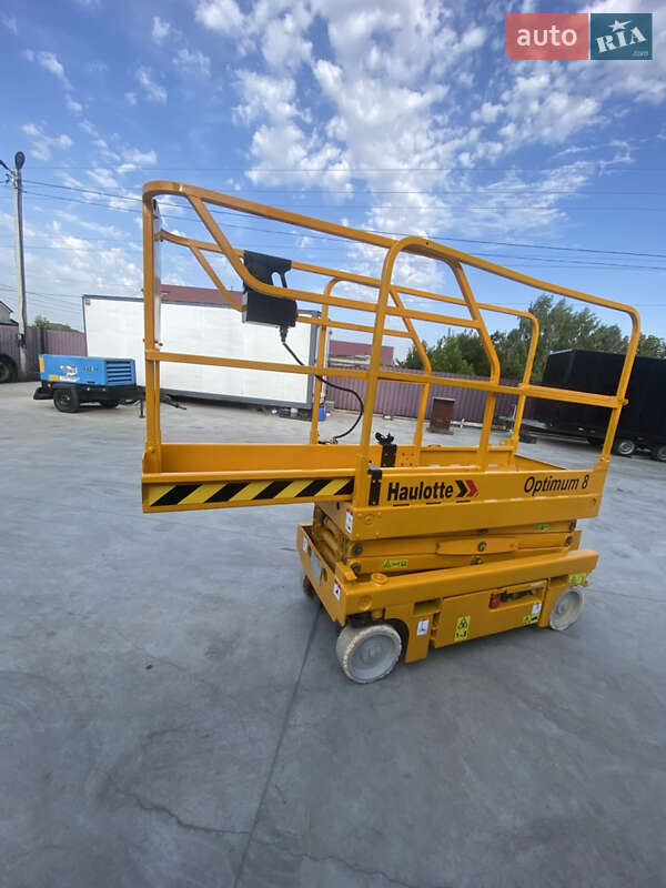 Ножичний підйомник Haulotte Compact 8 2007 в Києві
