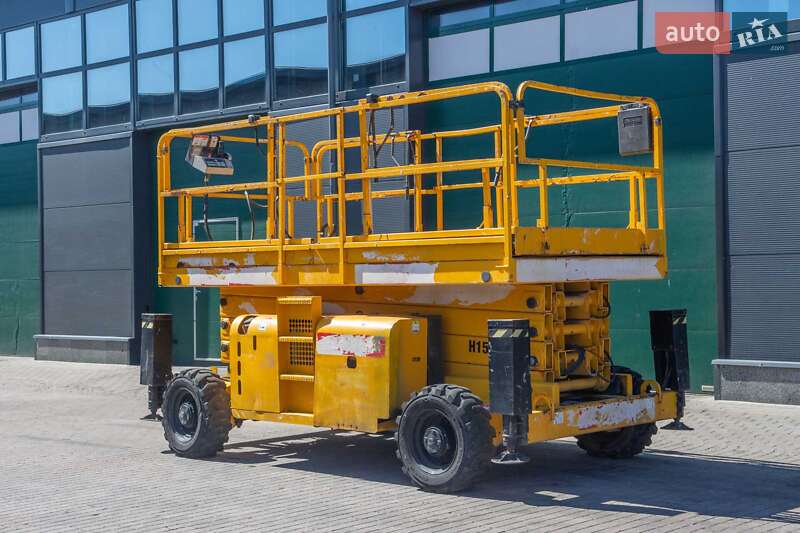 Ножничный подъемник Haulotte H 2008 в Житомире