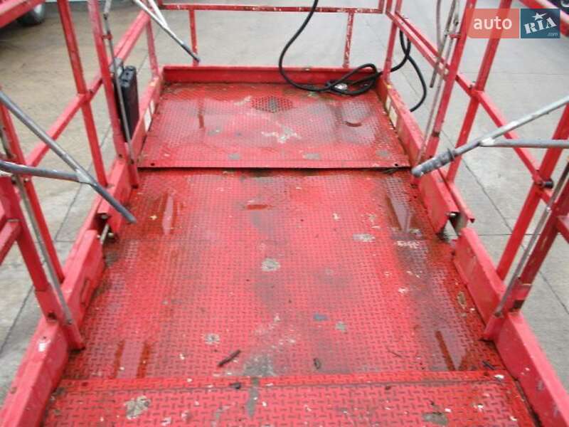 Ножничный подъемник Haulotte H 2007 в Киеве