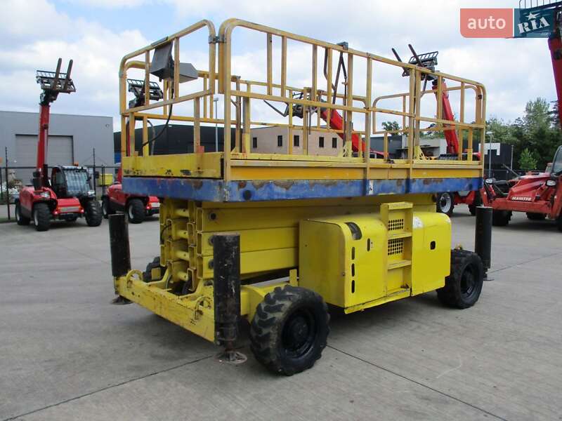 Ножичний підйомник Haulotte H 2005 в Києві