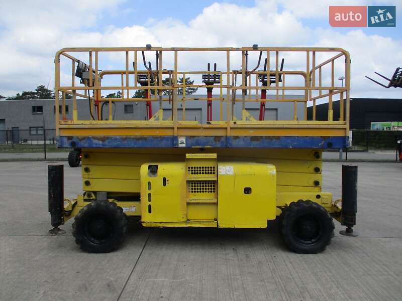 Ножичний підйомник Haulotte H 2005 в Києві