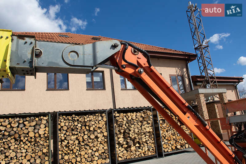 Колінчатий підйомник Haulotte HA 2008 в Житомирі