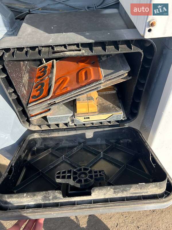 Цистерна полуприцеп Hendricks BPW 2000 в Киеве фото 9 Цистерна полуприцеп Hendricks BPW 2000 в Киеве