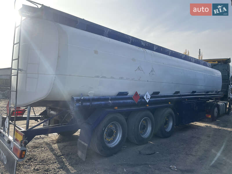 Цистерна напівпричіп Hendricks Goch 1989 в Дніпрі