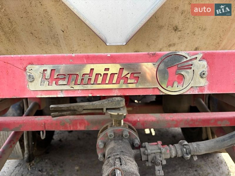 Цистерна полуприцеп Hendricks Goch 2005 в Виннице