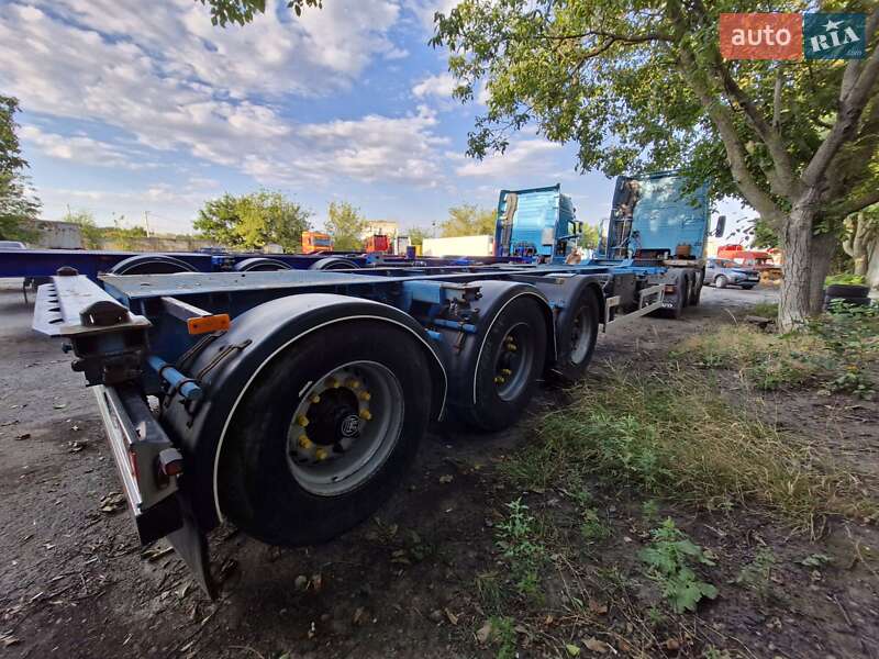 Контейнеровоз HFR SB 2003 в Великодолинском