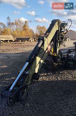 Кран-манипулятор HIAB Loglift 2006 в Долине