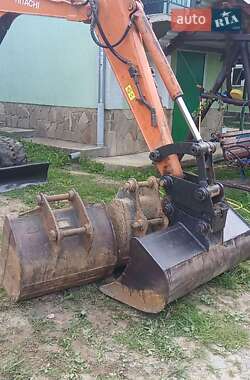 Миниэкскаватор Hitachi EX 2003 в 