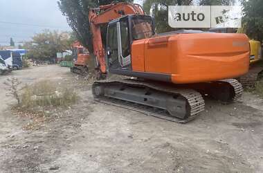 Гусеничный экскаватор Hitachi ZAXIS 2007 в 