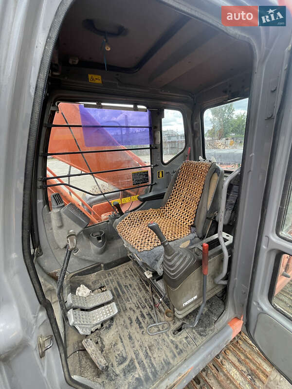Екскаватор навантажувач Hitachi ZAXIS 2005 в Києві