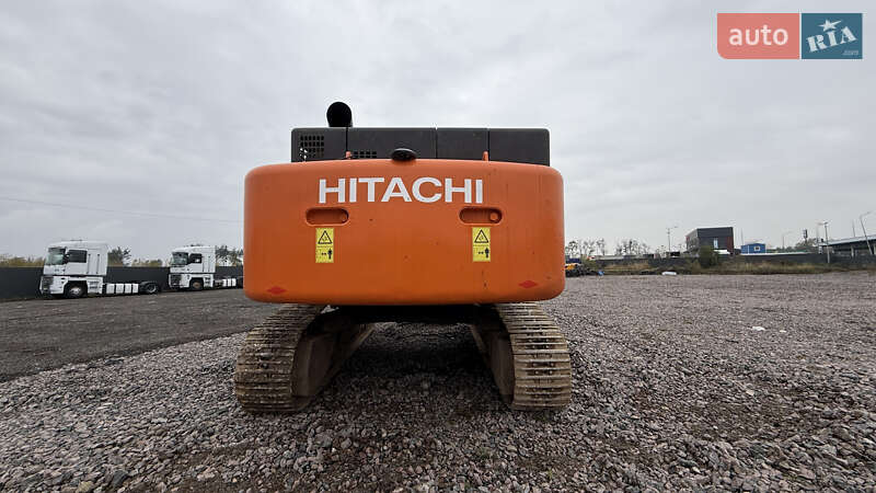 Гусеничный экскаватор Hitachi ZAXIS 2015 в Киеве
