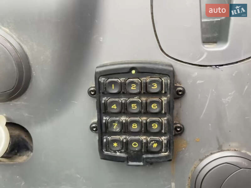 Миниэкскаватор Hitachi ZAXIS 2021 в Монастыриске