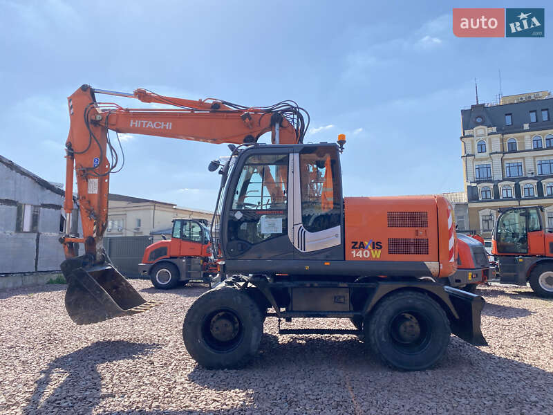 Колесный экскаватор Hitachi ZX 140 2013 в Киеве