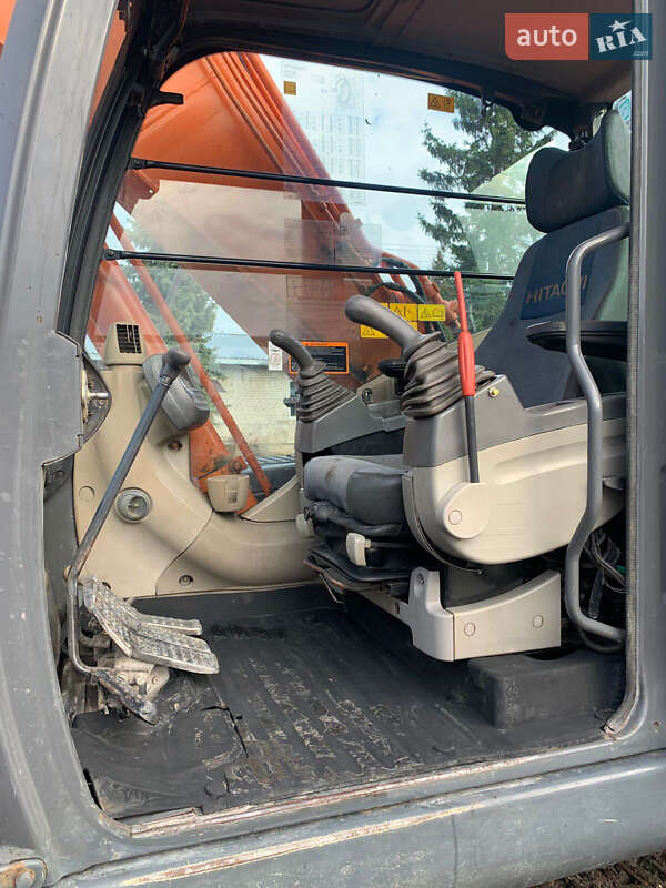 Гусеничний екскаватор Hitachi ZX 200LC-3 2009 в Дубні