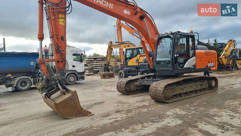 Гусеничный экскаватор Hitachi ZX 210LC-5B 2018 в Одессе фото 5 Гусеничный экскаватор Hitachi ZX 210LC-5B 2018 в Одессе