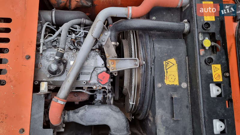 Колісний екскаватор Hitachi ZX 210LC-5B 2010 в Одесі фото 13 Колісний екскаватор Hitachi ZX 210LC-5B 2010 в Одесі