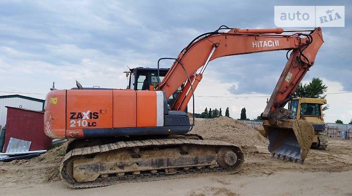 Гусеничный экскаватор Hitachi ZX 2010 в Киеве