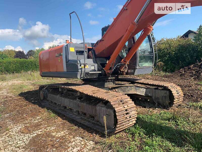 Hitachi ZX 2011
