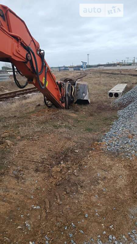 Экскаватор погрузчик Hitachi ZX 2009 в Одессе